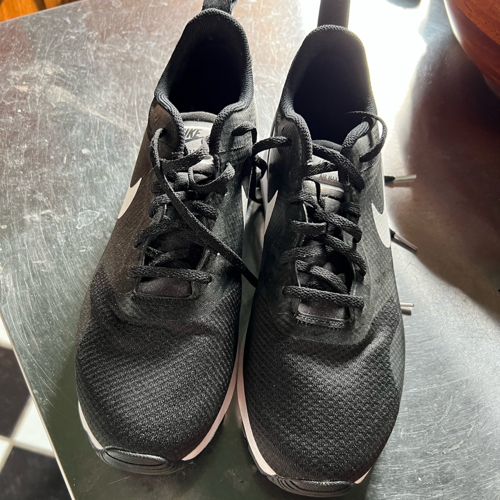 Men’s Nike Air Sneakers